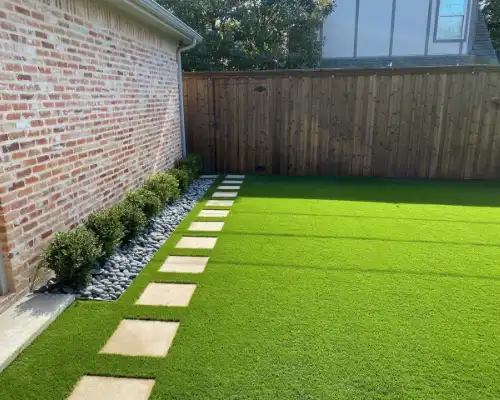 Green Classic carpet for garden in Reem Island