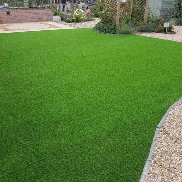 Green Classic fake grass for garden in Khalifa City
